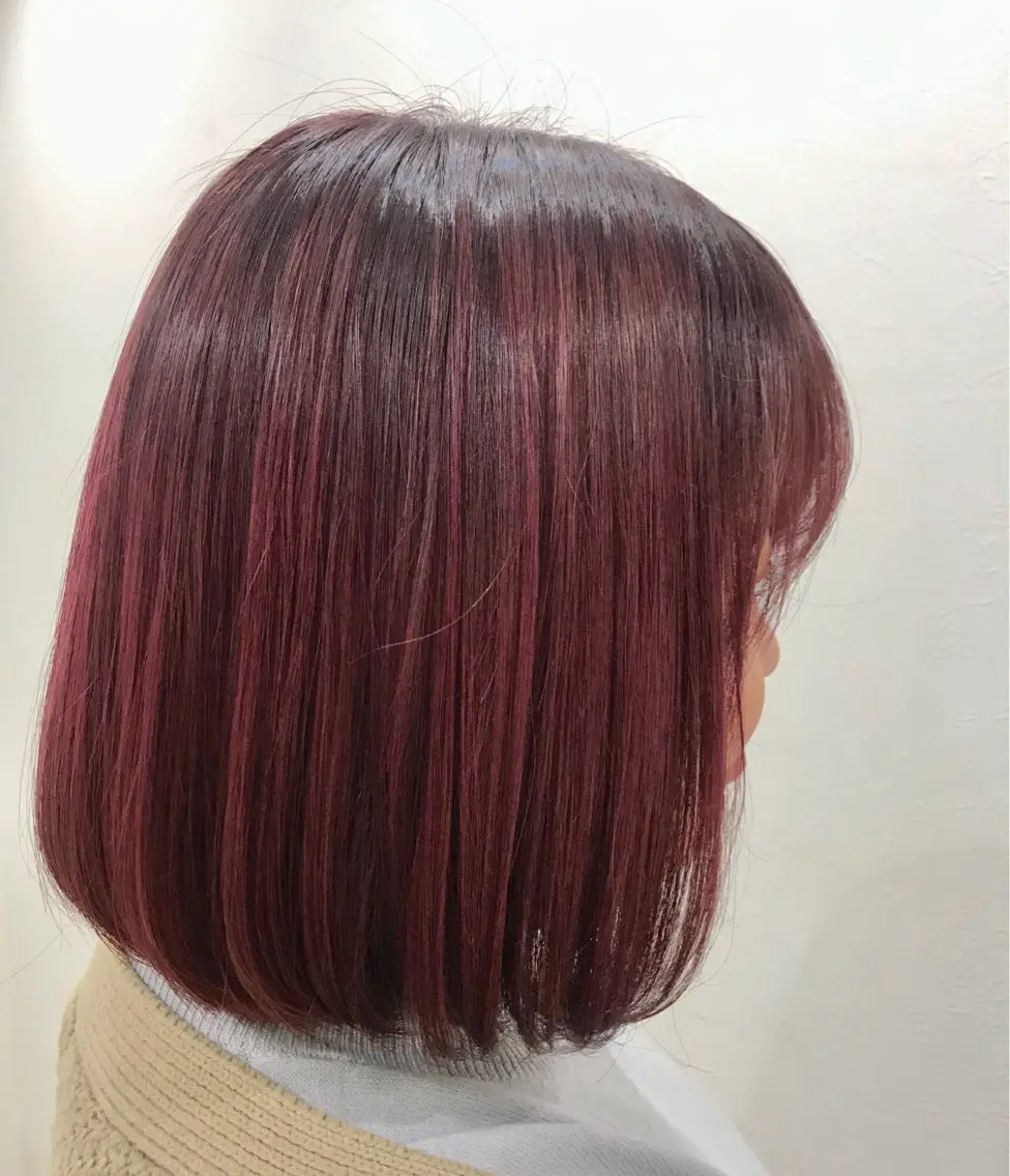 ミディアム カラー VOLANCH MAIのヘアスタイル