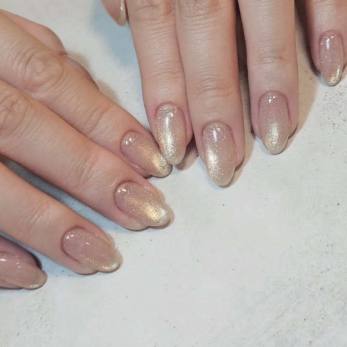 ネイル ゴールド マグネットネイル ニュアンスネイル 春ネイル ハンドネイル Nailsalon manoのネイルデザイン