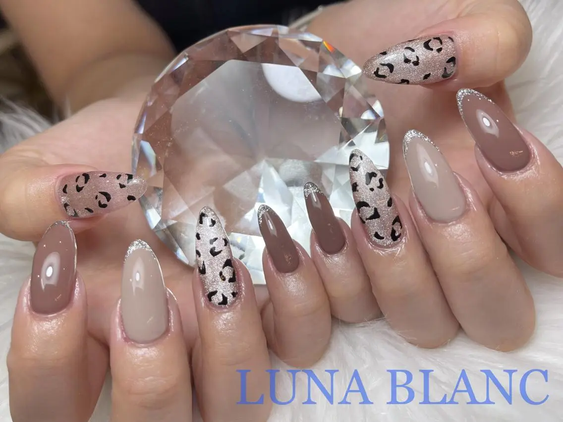 ロング ハンドネイル nail LUNA BLANCのネイルデザイン