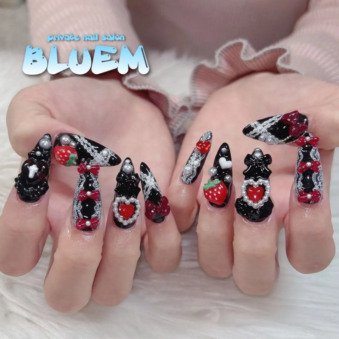 ネイル ハンドネイル BLUEM なな🐶のネイルデザイン