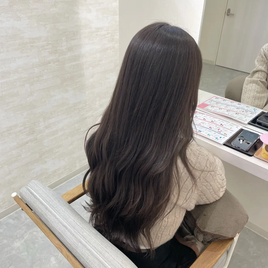 ロング カラー グレージュ ロング カット ヘアカラー トリートメント 髪質改善&ヘアケア /菊池琉那のヘアスタイル