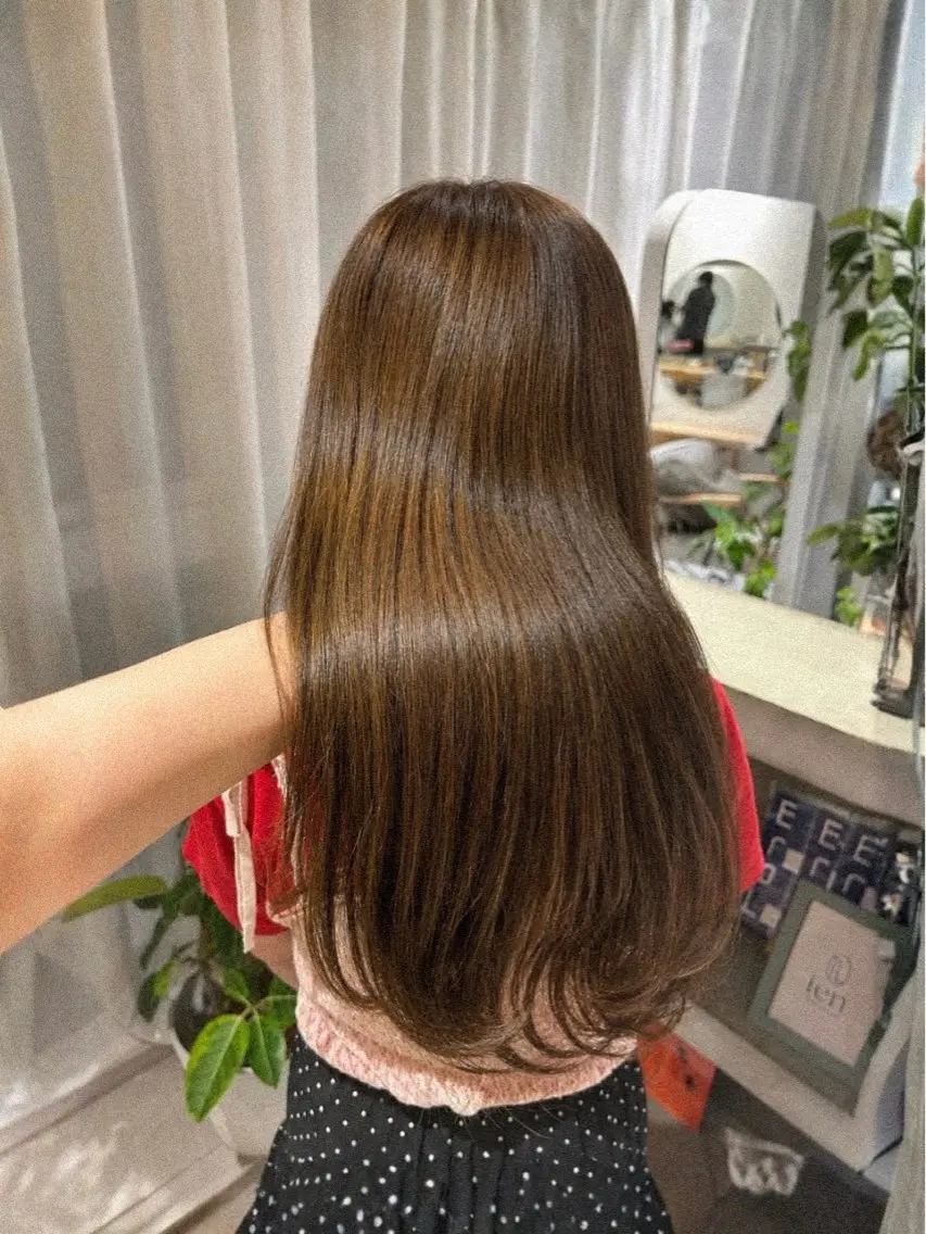 カラー ヘアカラー 依咲 isakiのヘアスタイル