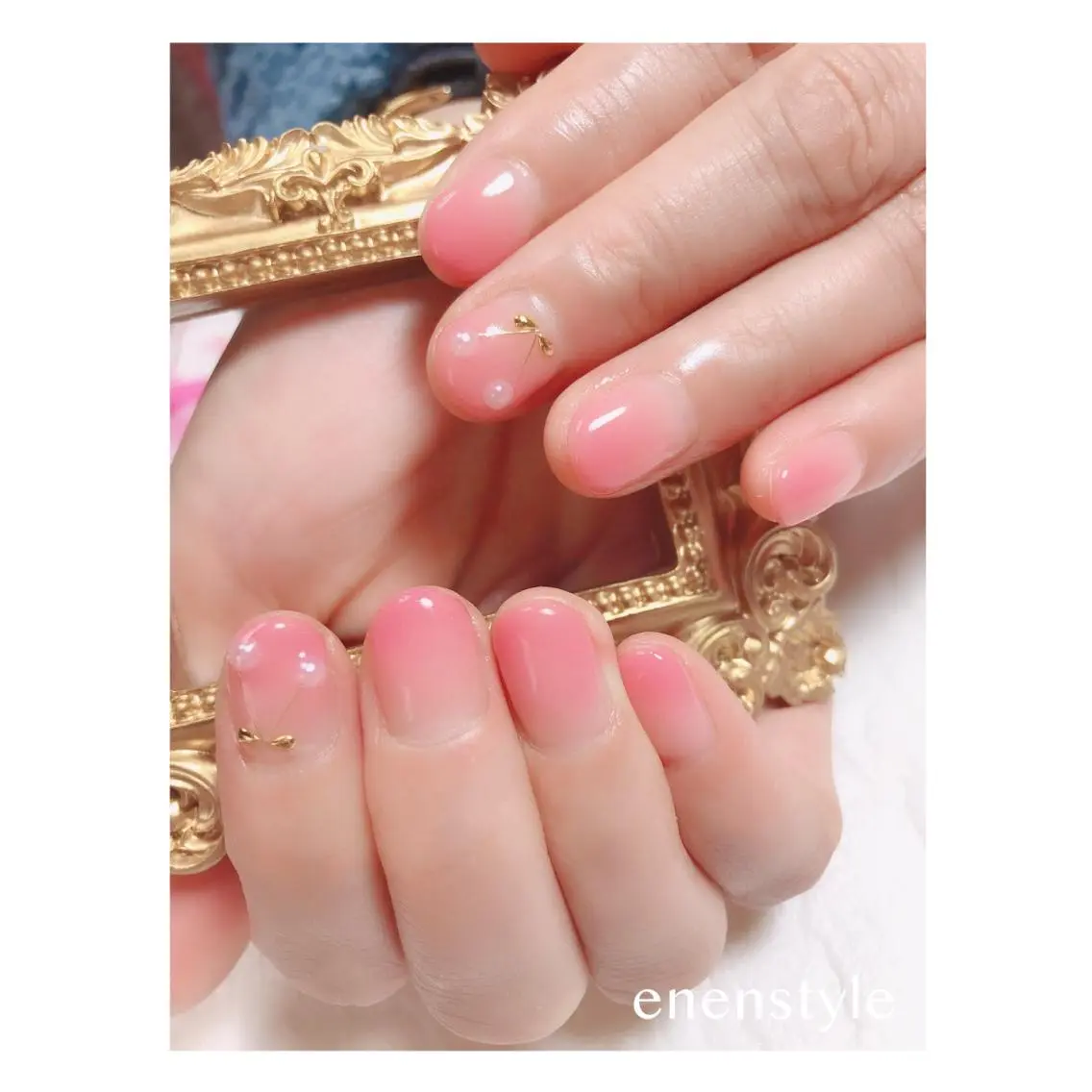 ショート ネイル ジェルネイル グラデーション ニュアンスネイル オフィスネイル ワンカラーネイル ハンドネイル 🐾enen style 🐾のネイルデザイン