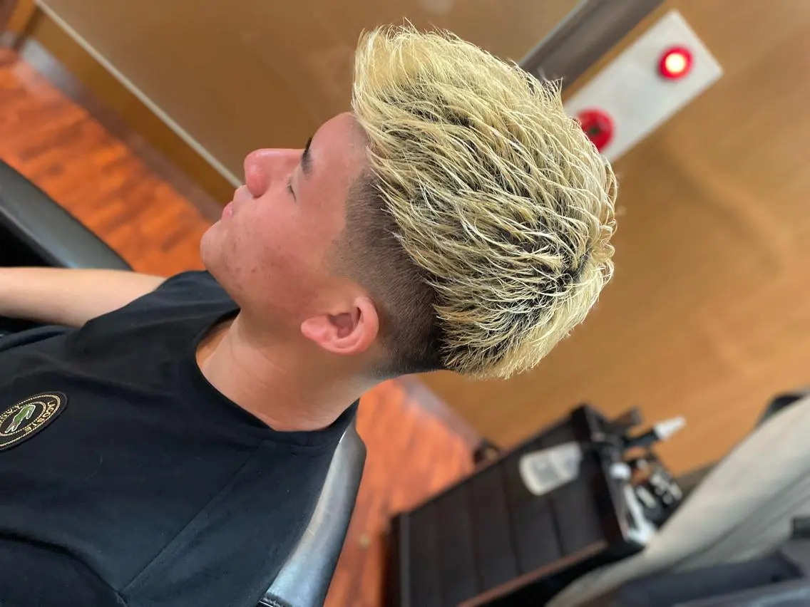 ショート メンズ 中越 仁一郎のヘアスタイル