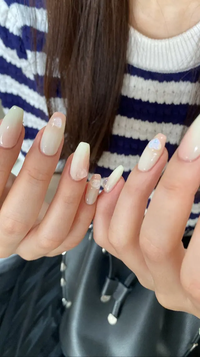 ロング カラー ネイル tetty nailsalonのネイルデザイン