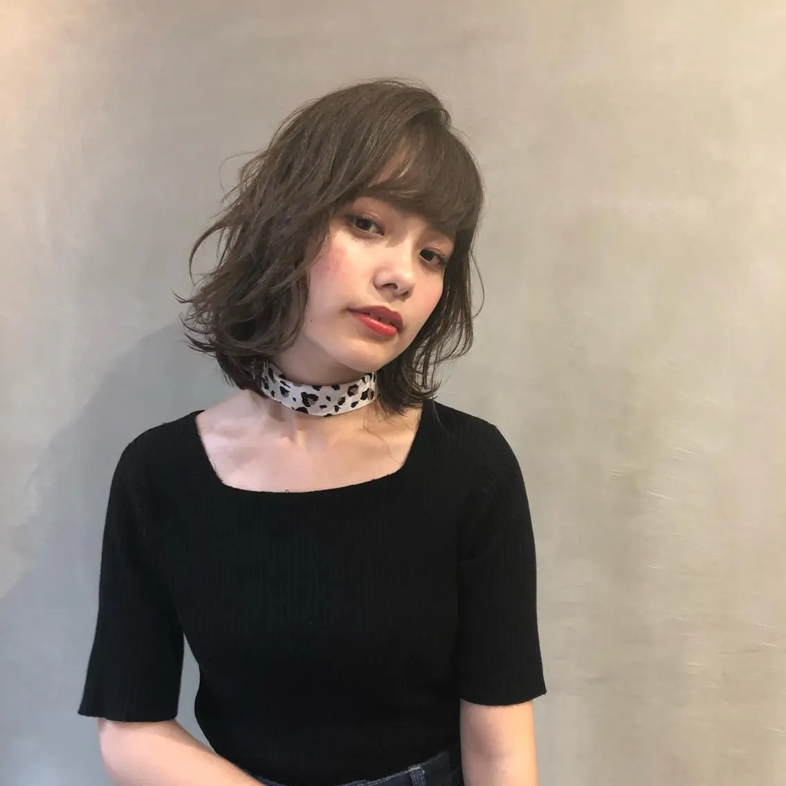 ミディアム 小林 愛花のヘアスタイル