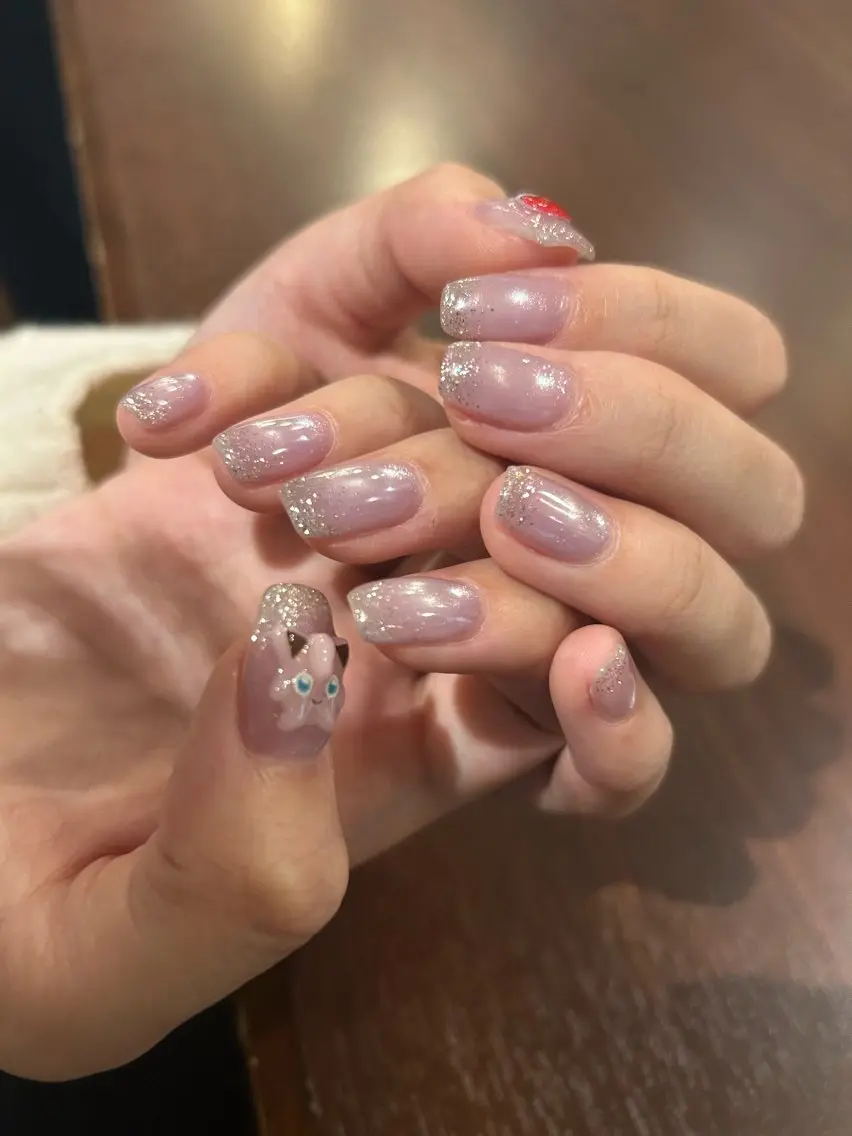 ネイル ラメ(グリッター) ラメグラデーション ハンドネイル 小松 千冬のネイルデザイン