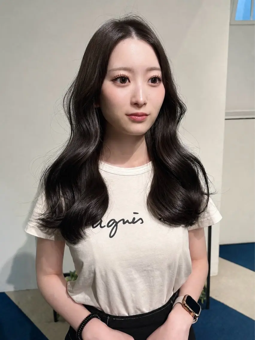 ロング yui/名古屋浄心/ 透明感カラーのヘアスタイル