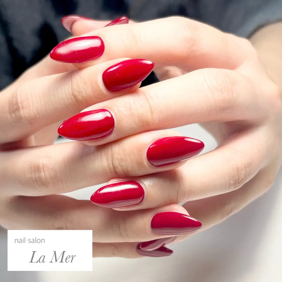 ネイル ジェルネイル ワンカラーネイル 赤色 シンプルネイル 春ネイル ハンドネイル nailsalon La Merのネイルデザイン