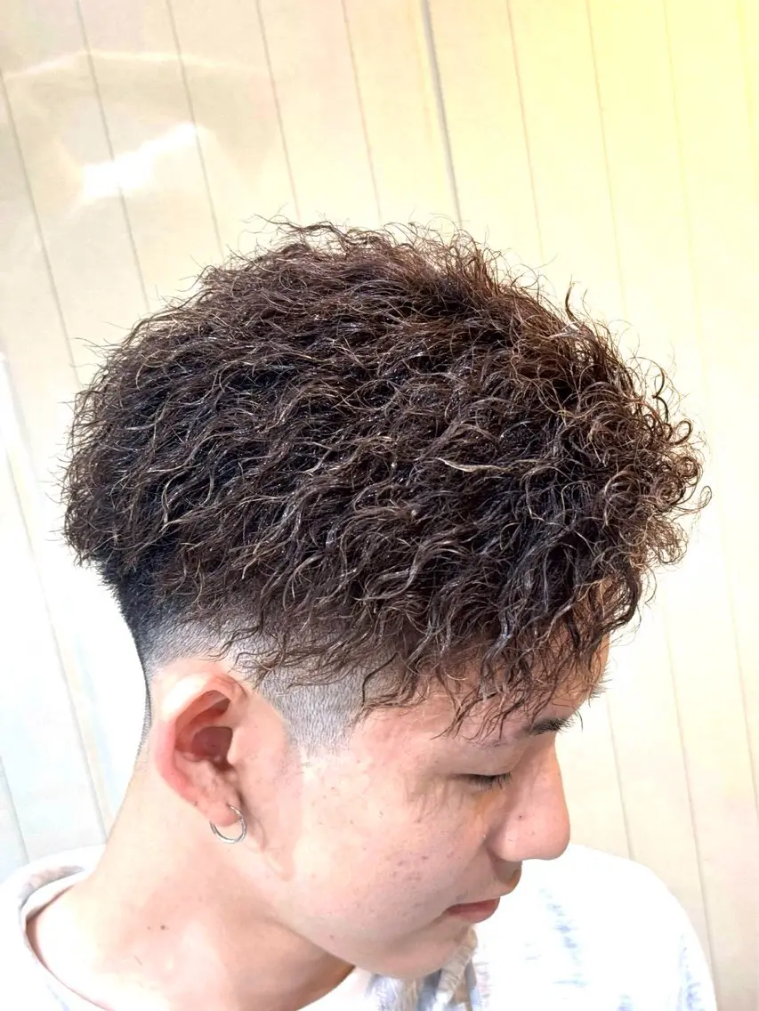 パーマ ツイストスパイラルパーマ スパイラルパーマ RISE 長谷川太尊のヘアスタイル