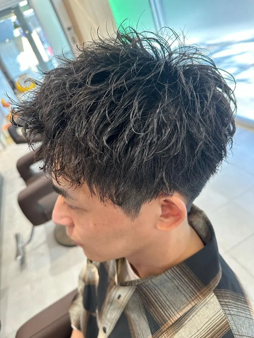 👑スパイキーショート&アクティブショート👑メンズカット+ピンパーマ+トリートメント+眉毛カット+スパ+ヘアセットの写真