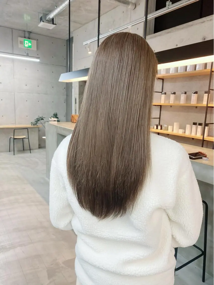 カット＋髪質改善ストレートの写真