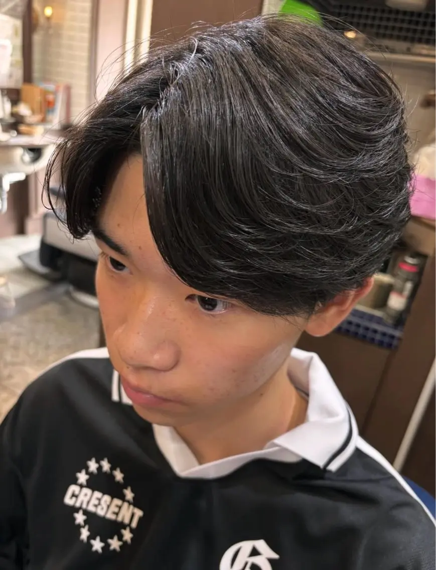ショート メンズ フェザーパーマ メンズパーマ カット パーマ トリートメント ルピナス中田店長 山口大地のヘアスタイル