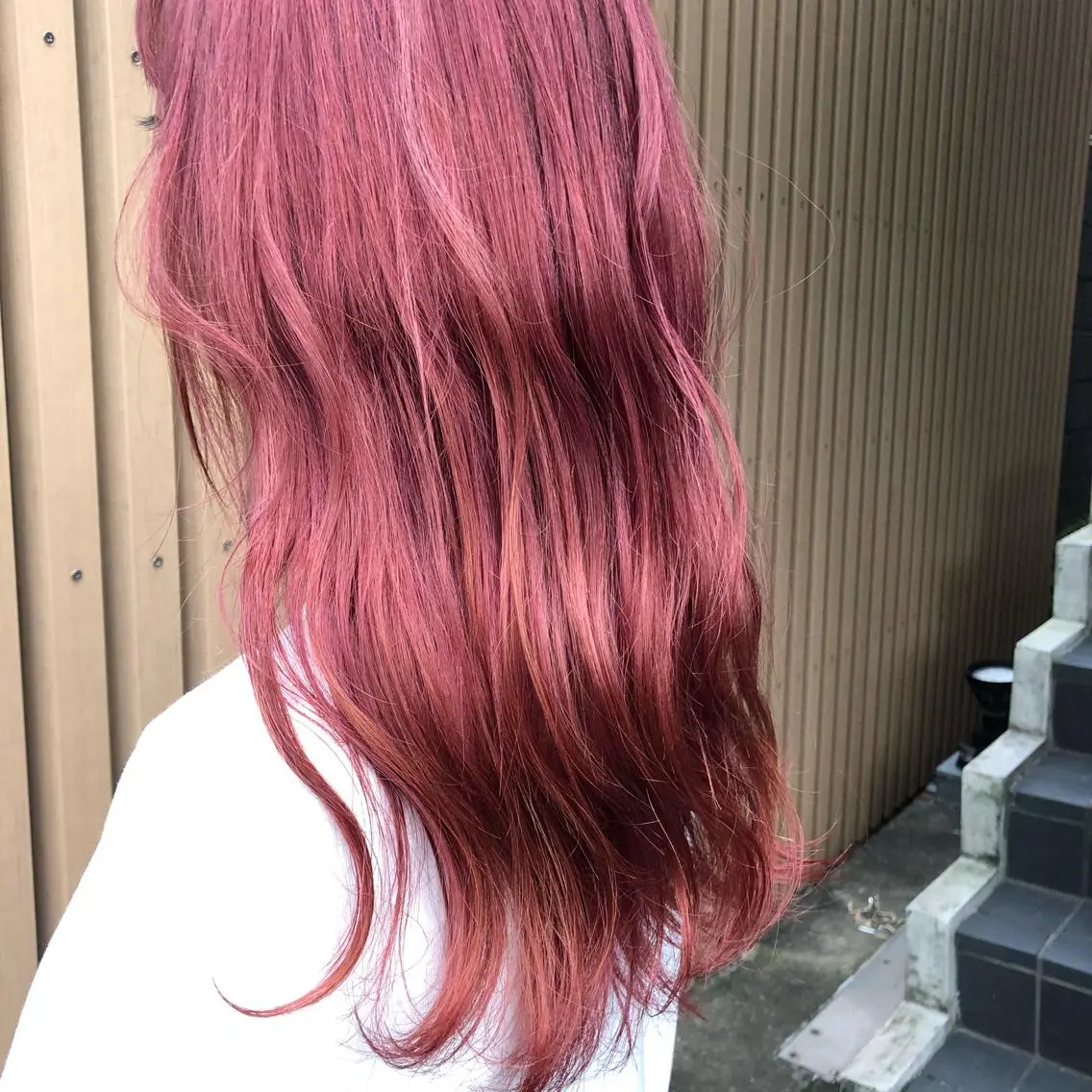 ロング カラー 仲間 菜々世のヘアスタイル