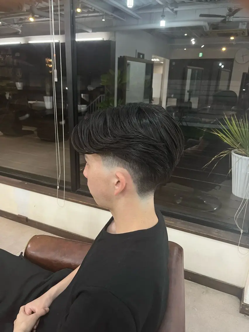 メンズ フェードカット TIDEHIAR SHUSUKEのヘアスタイル