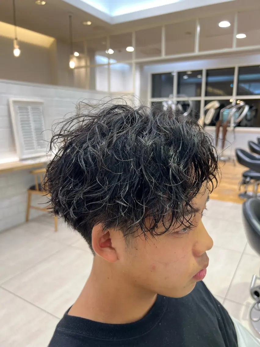ショート パーマ メンズ カット パーマ トリートメント 🇺🇸サーフカール 🇺🇸ケンシロウのヘアスタイル