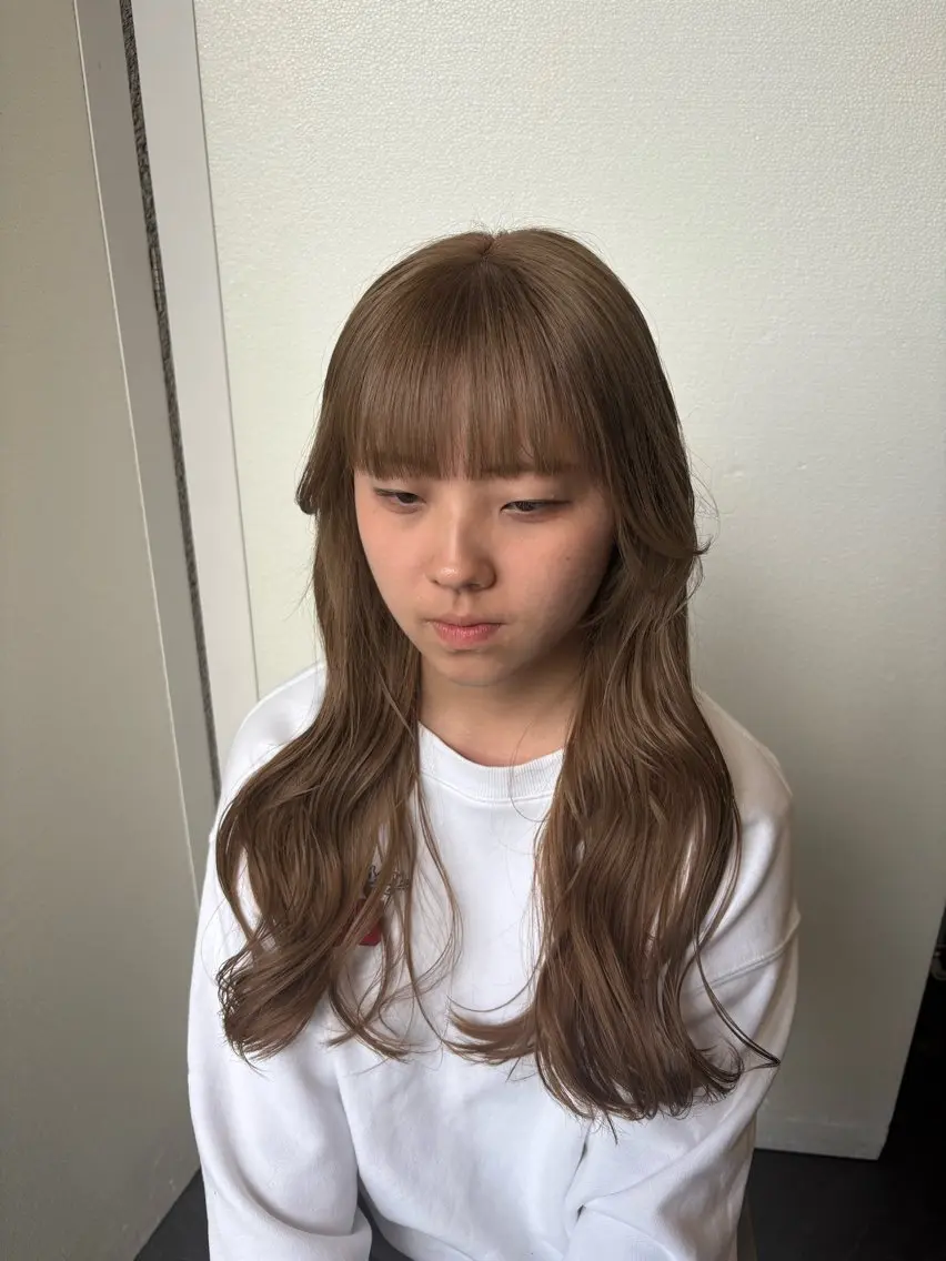 ロング カラー ベージュカラー ブリーチ ヘアカラー SARAJU仁川 _aya🌼のヘアスタイル