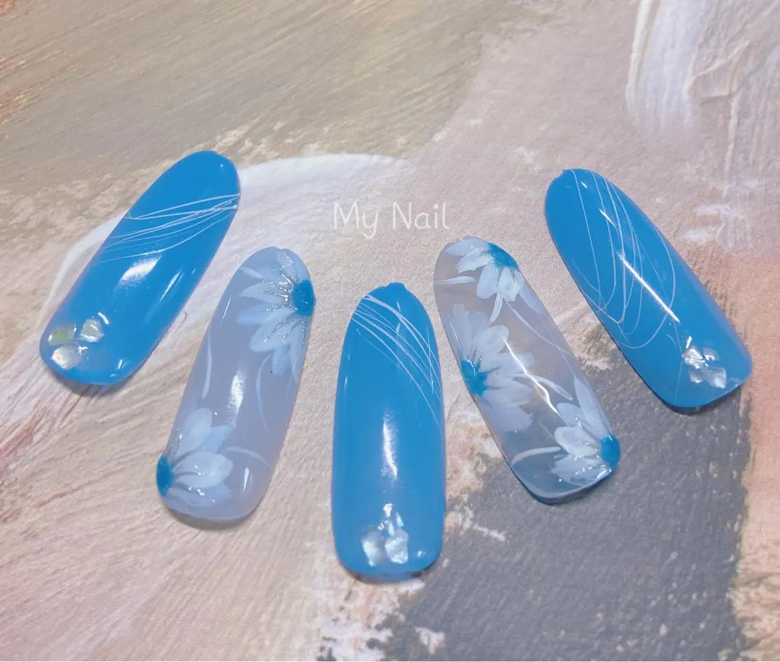ネイル アートネイル フラッシュネイル フラワーネイル フットネイル フレンチネイル Moci Nail Salonのネイルデザイン
