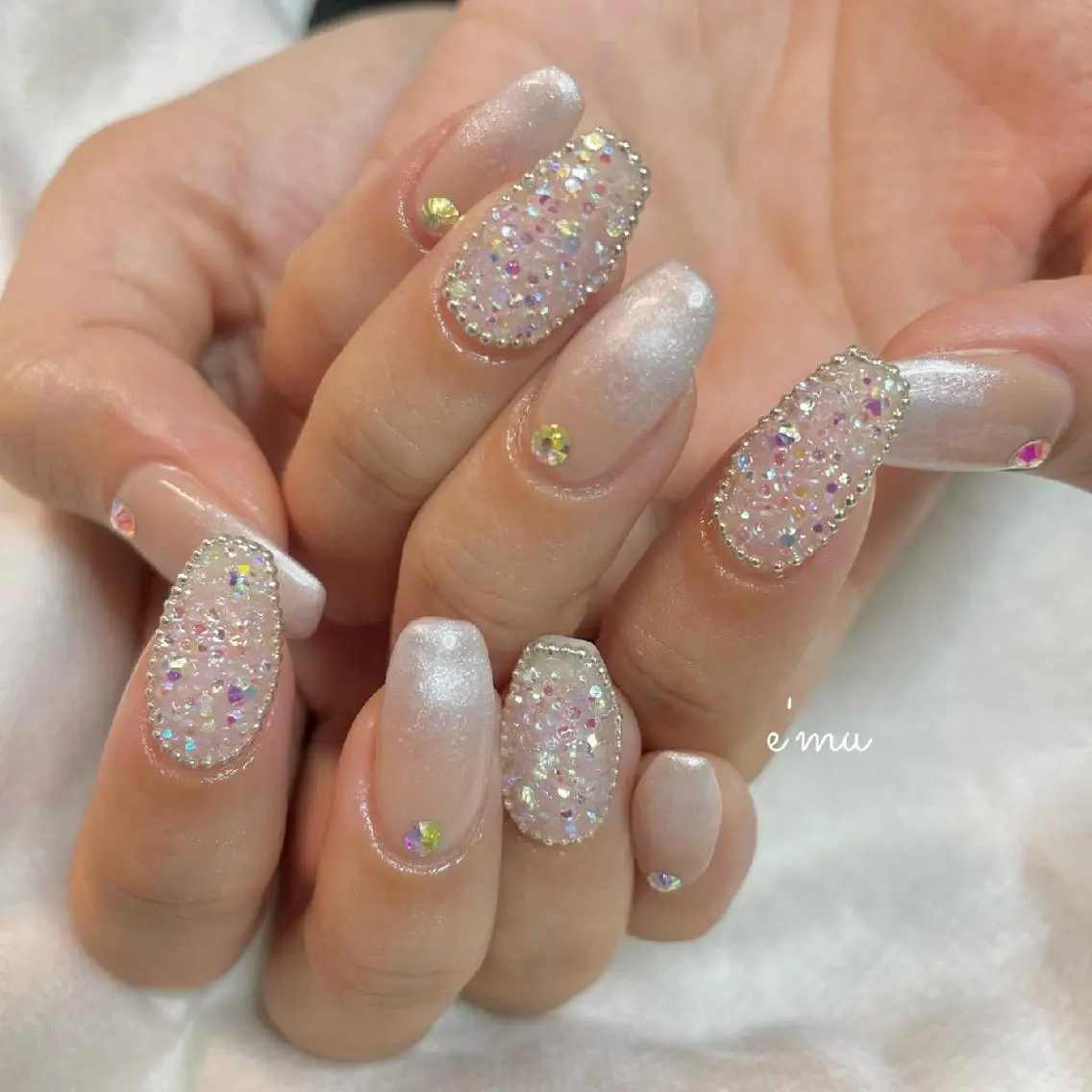 ネイル キラキラネイル 韓国ネイル nail salon e'mu💐のネイルデザイン