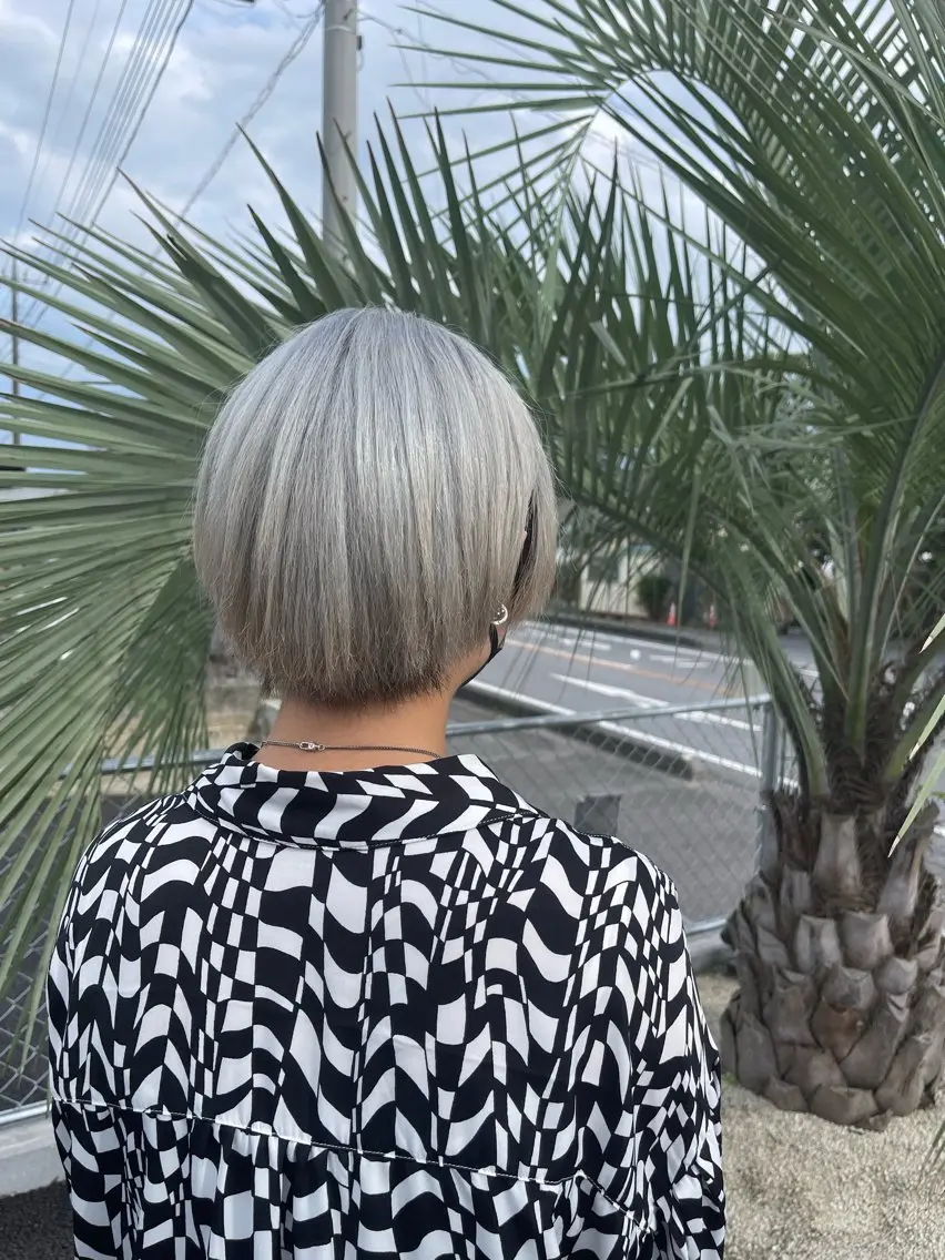 ショート カラー ダブルカラー Felice Erikaのヘアスタイル