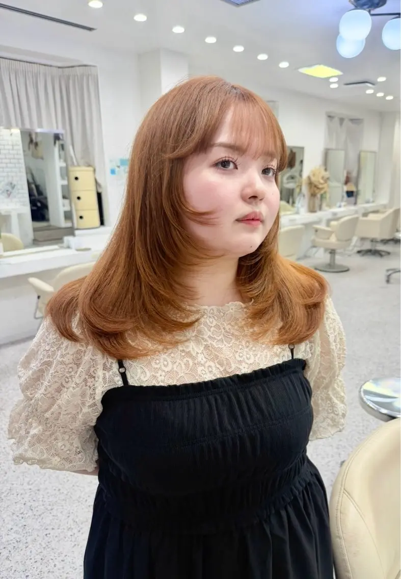 セミロング カット LOMARLIE/ Karen🪐💫のヘアスタイル