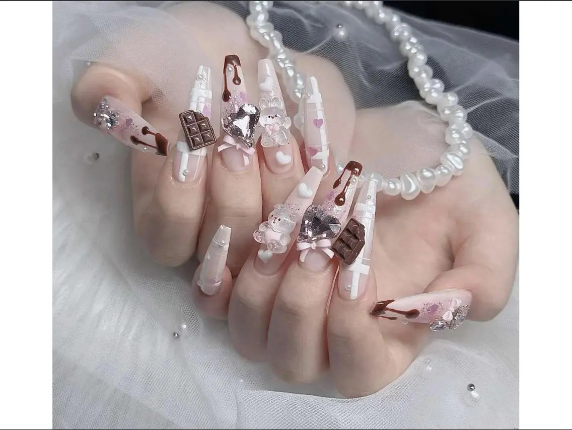 ネイル 韓国ネイル マグネットネイル 持ち込み ニュアンスネイル シンプルネイル ハンドネイル Huyn Nail Shinjyukuのネイルデザイン