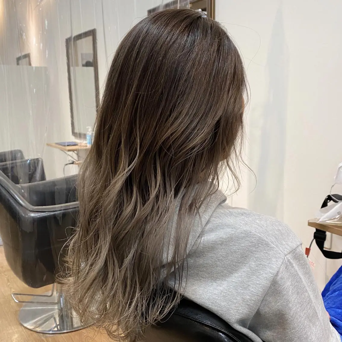 セミロング カラー カット ヘアカラー 馬場 涼平のヘアスタイル