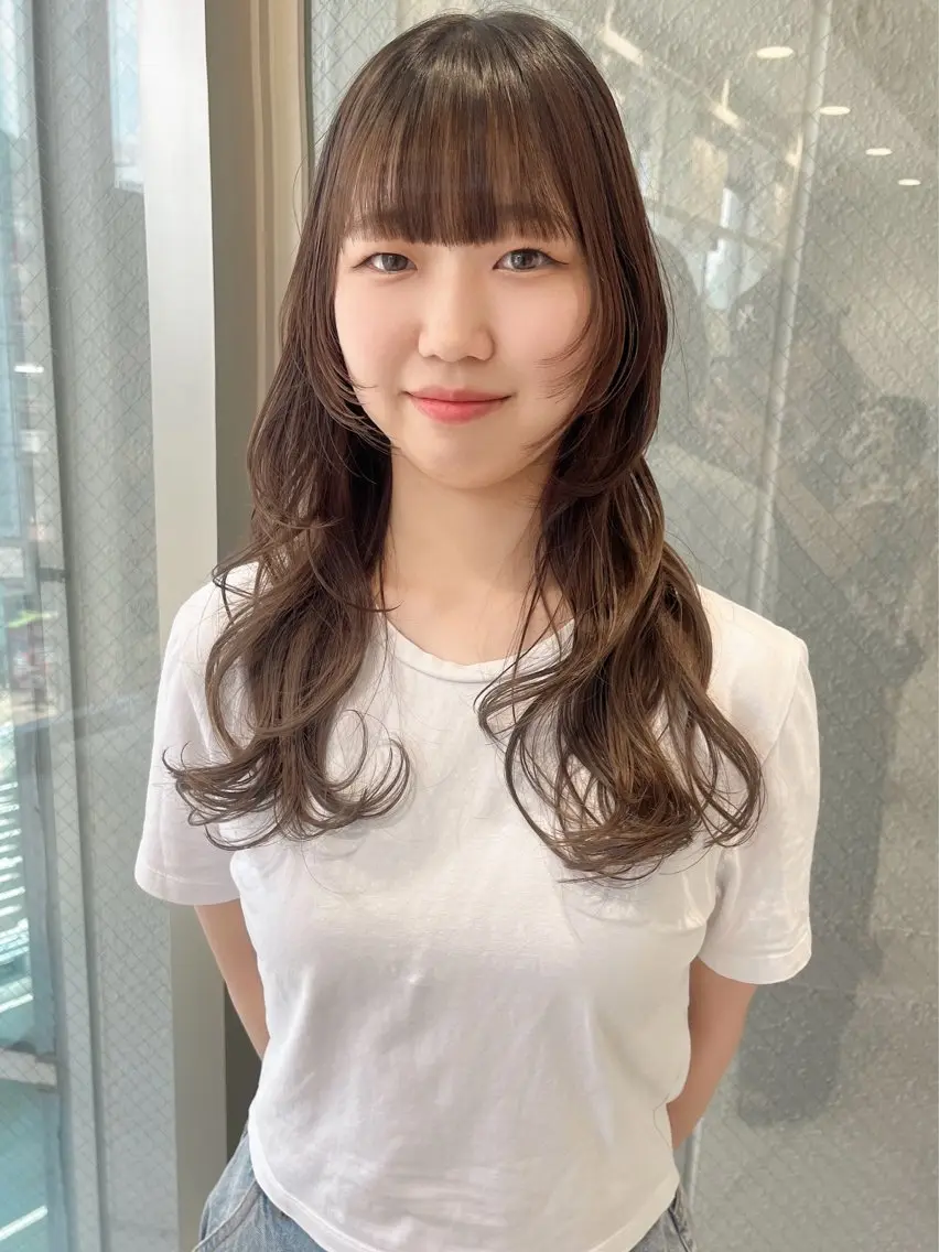 ロング ヘアカラー ウルフカット/吉村 桃子のヘアスタイル
