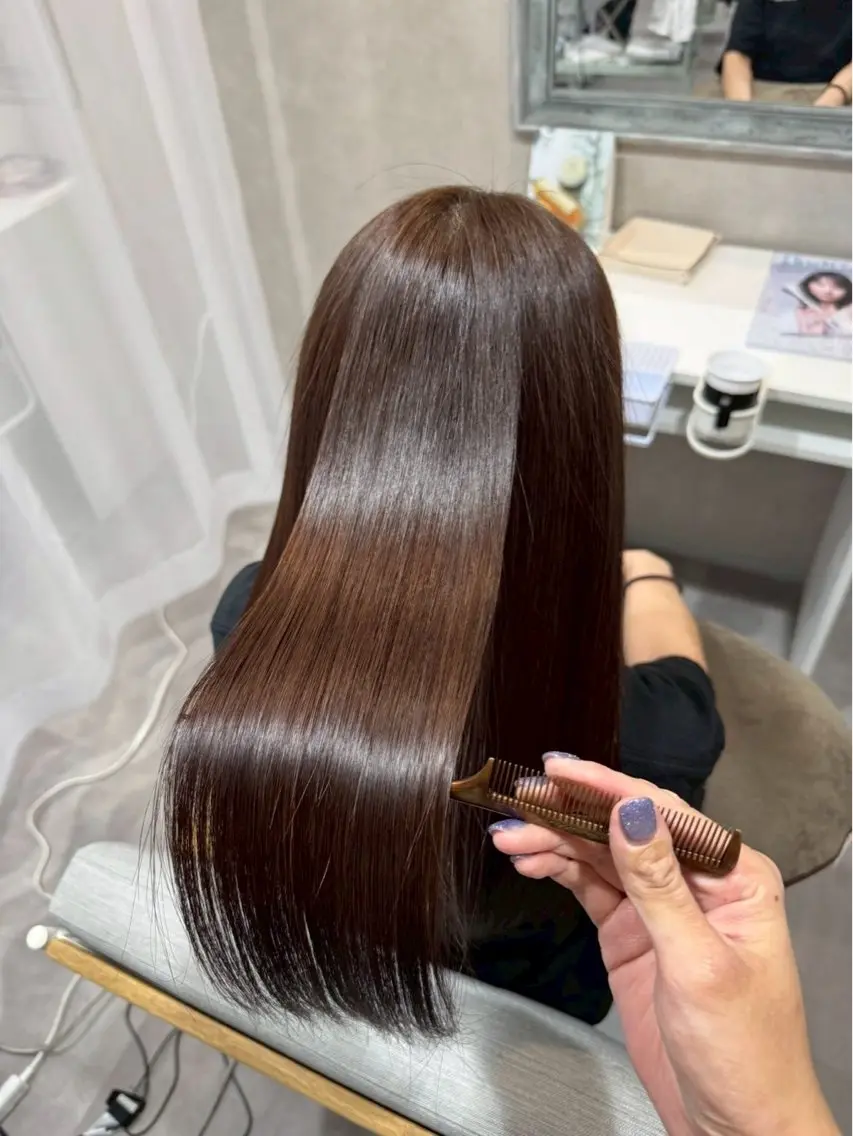ロング カラー ヘアカラー 森 愛友のヘアスタイル