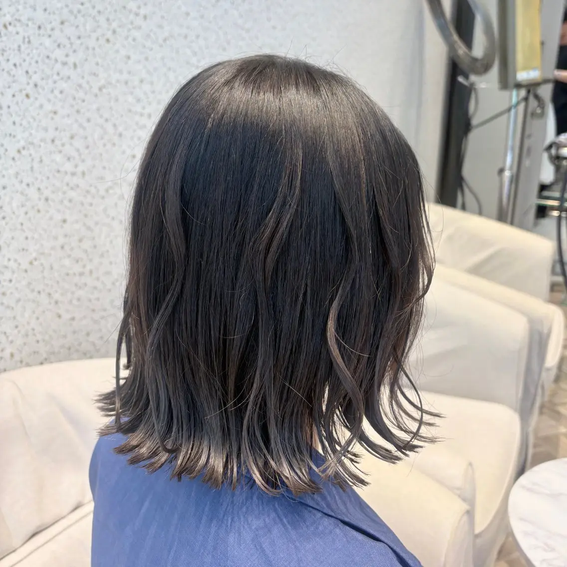カラー ベージュカラー ブリーチ 透明感カラー グレージュ ブリーチなしカラー 李 文のヘアスタイル