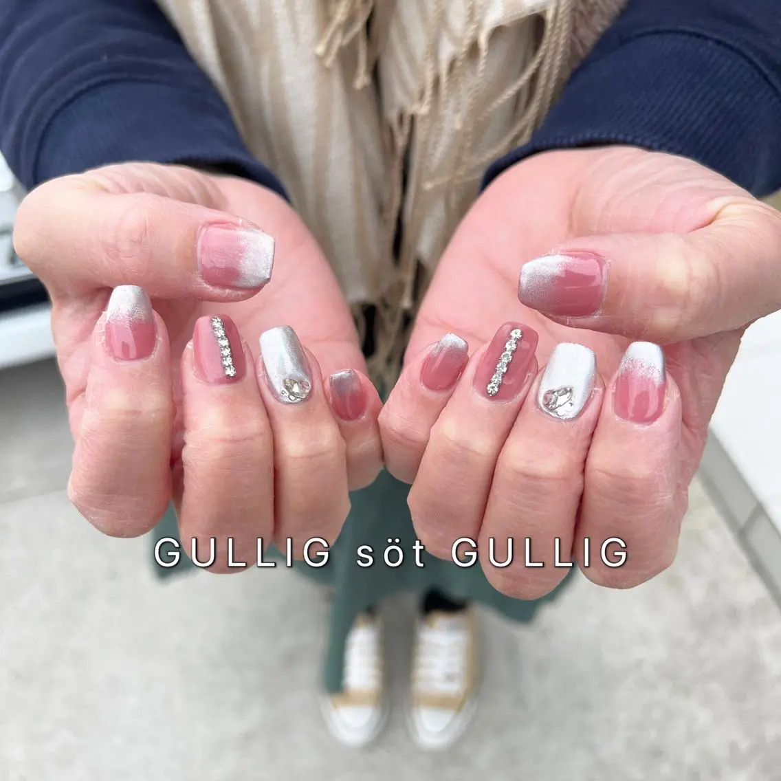 ネイル ハンドネイル フットネイル GULLIG söt GULLIGのネイルデザイン