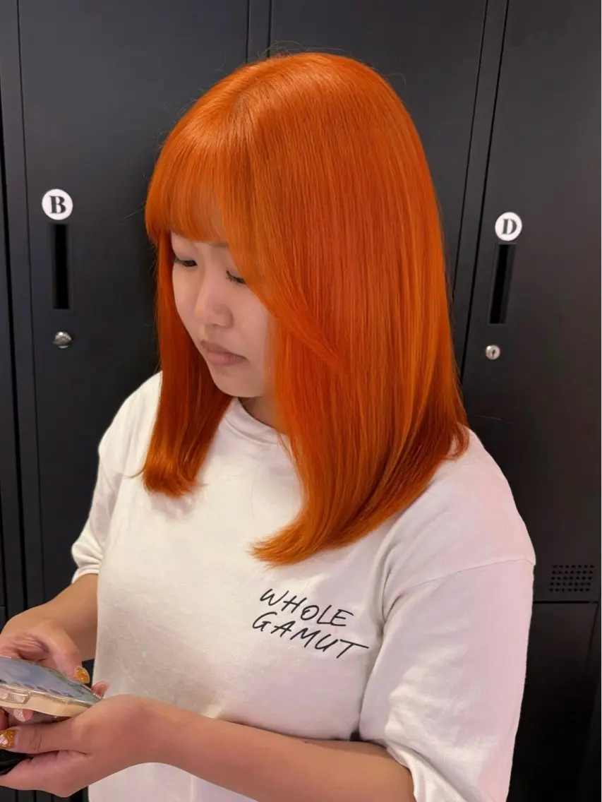 ミディアム カット ヘアカラー 🍒ベージュ×エンド カラー🍒まゆかのヘアスタイル