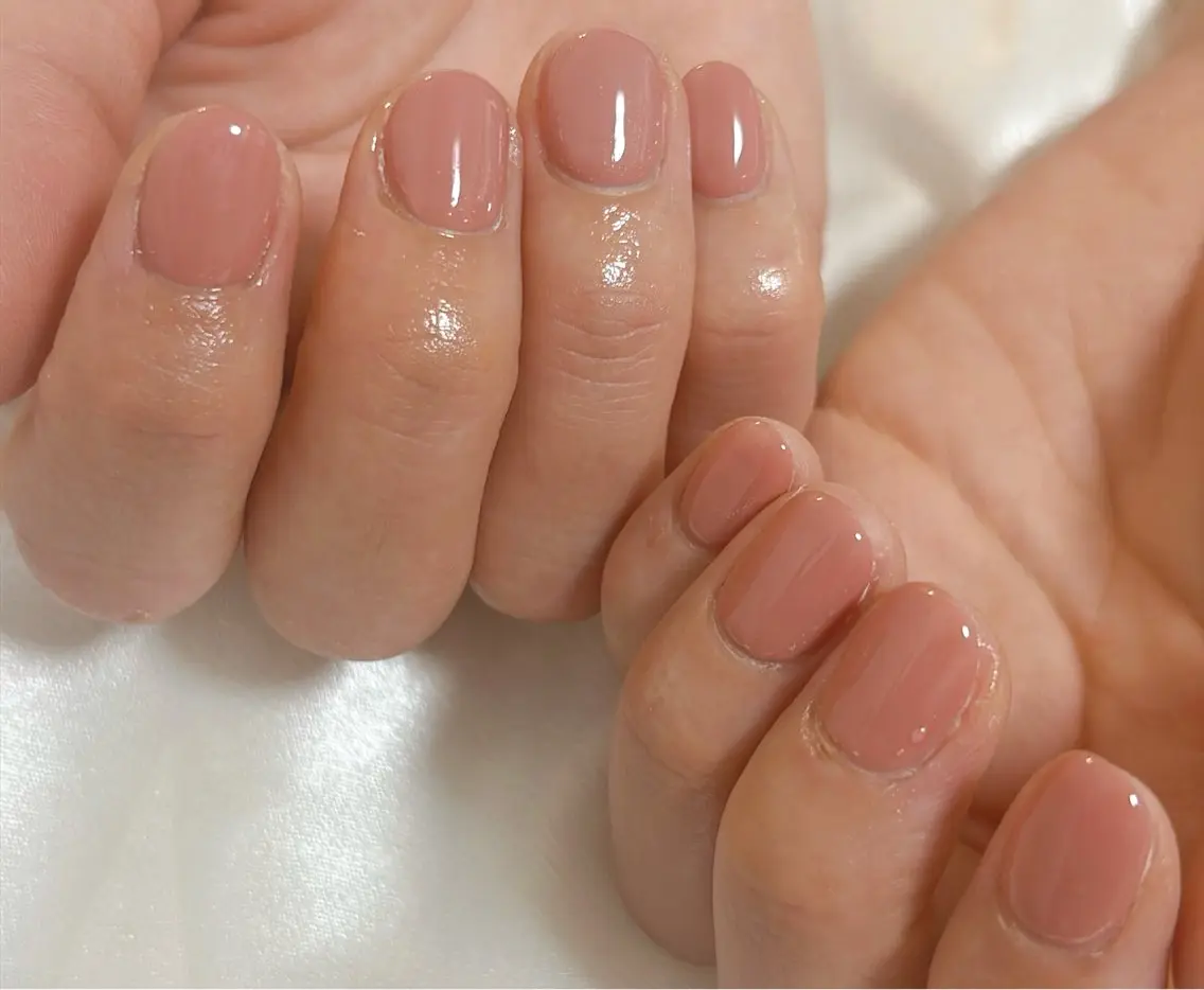 ネイル アニマル柄 オーロラネイル フットネイル フレンチネイル ジェルネイル ハンドネイル mogunail &blowのネイルデザイン