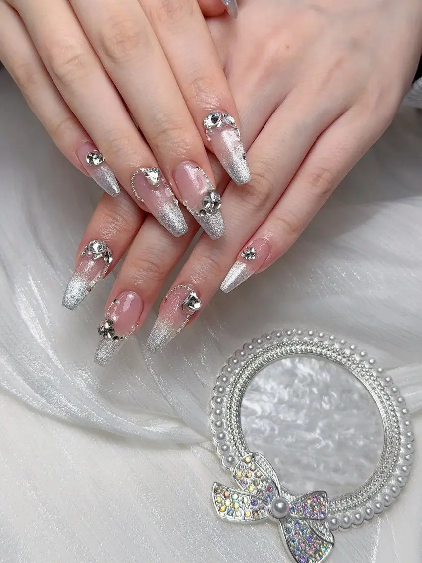 ネイル ハンドネイル ENsalon akiのネイルデザイン