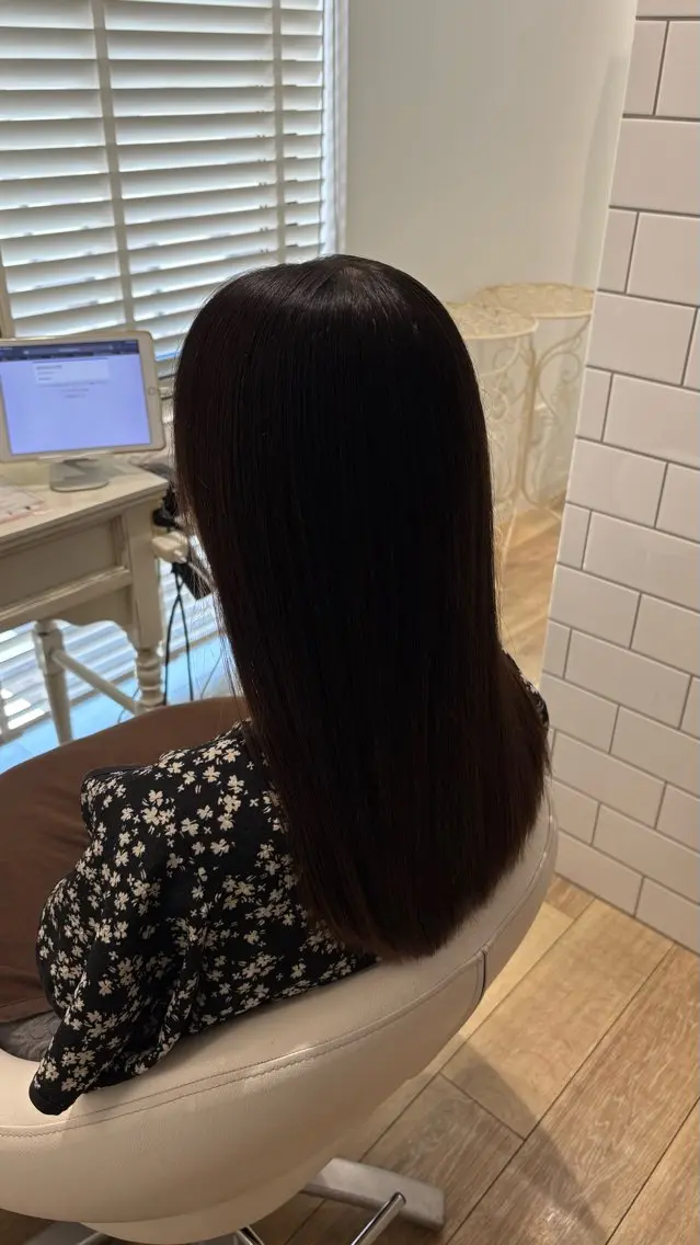 セミロング 縮毛矯正 似合わせ 顔周りYUUGAのヘアスタイル