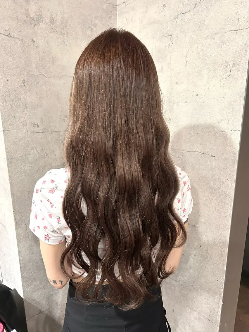 ロング カラー ブリーチ ブラウンカラー チョコレートブラウン 透明感カラー カット ヘアカラー トリートメント パーソナルカラー 診断🍀マリンのヘアスタイル