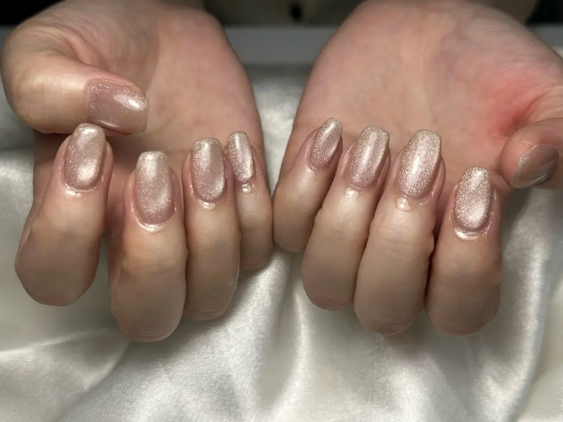 ネイル オーロラネイル フットネイル フレンチネイル ジェルネイル マグネットネイル ハンドネイル kiki nail たまプラーザのネイルデザイン