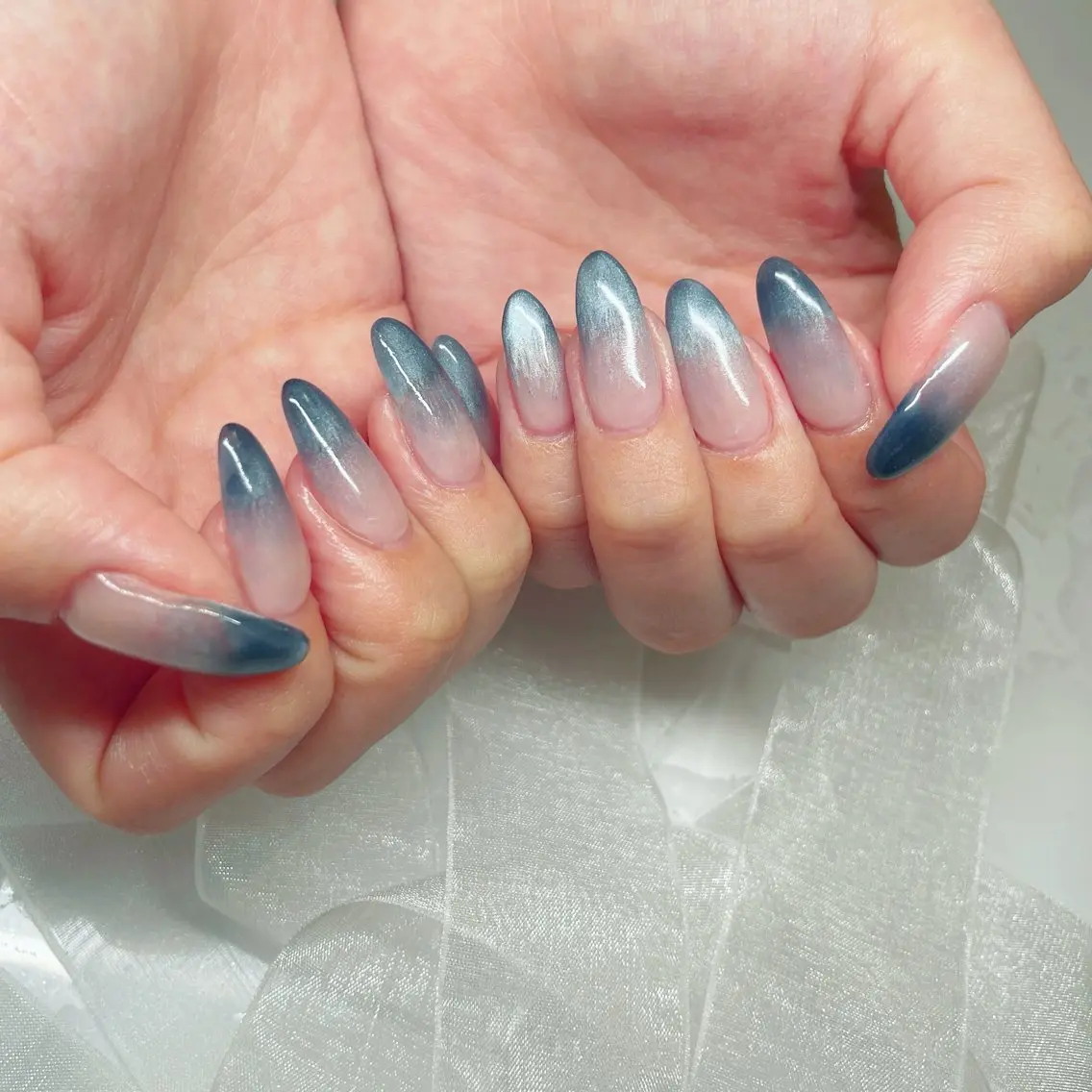ジェルネイル💅✨マグネット・ラメグラデ✨オフ無し✨大人気のマグネットネイルも低価格でご用意しております💖の写真