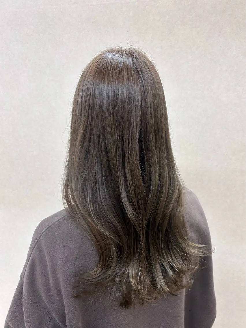 ロング カラー ヘアカラー トリートメント 艶カラー🫧/ 板倉かなみのヘアスタイル