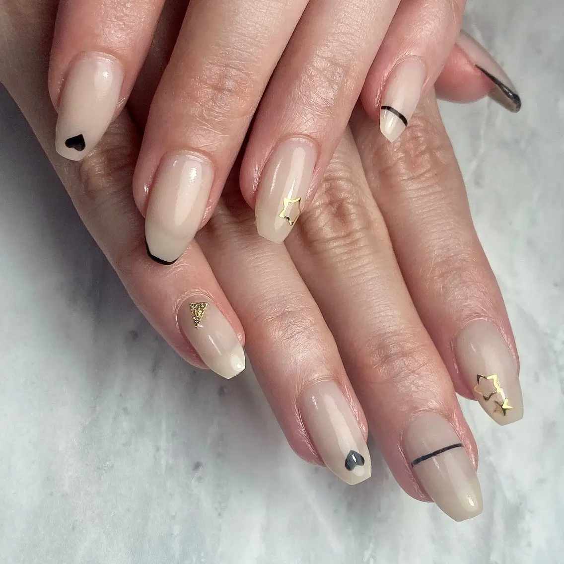 ネイル ジェルネイル 持ち込み ハンドネイル 自爪育成nail fachuriのネイルデザイン