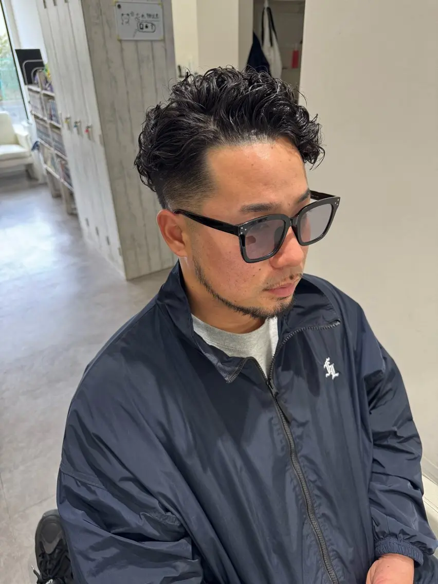 ショート メンズ フェードカット メンズパーマ カット パーマ トリートメント メンズ特化美容師 若林陸のヘアスタイル