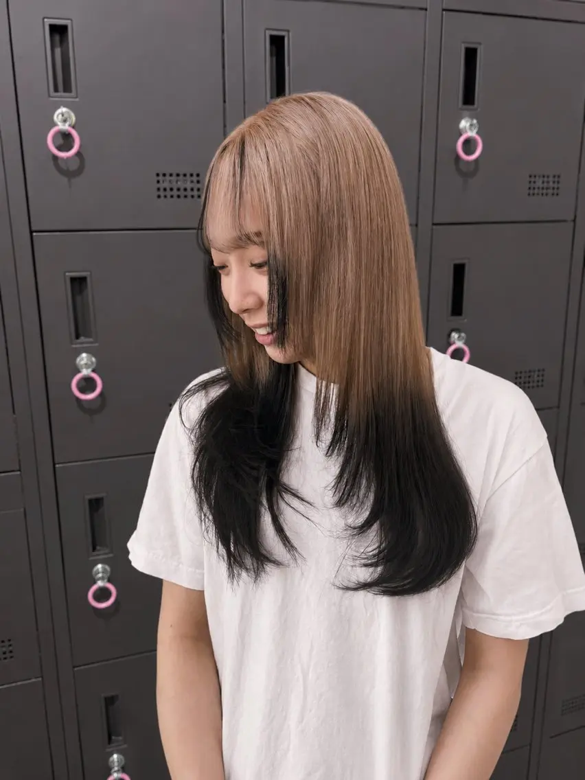 ロング ヘアカラー 🍒ベージュ×エンド カラー🍒まゆかのヘアスタイル