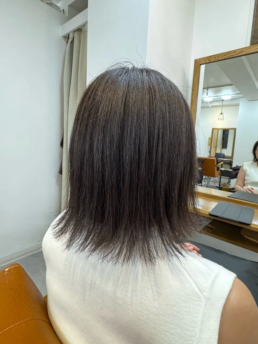 ミディアム カラー lore umeのヘアスタイル