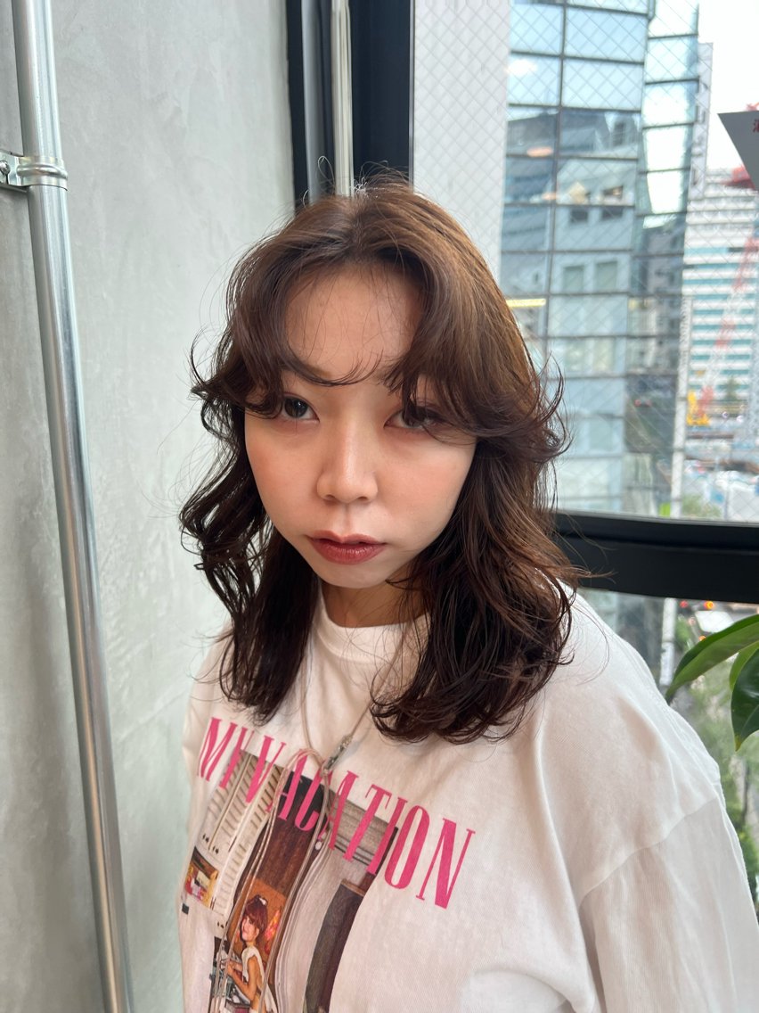 カラー NERO　清水 美琴のヘアスタイル