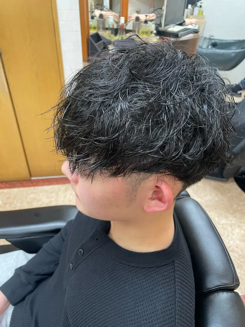 ショート メンズ カット レオン澄川 齊藤のヘアスタイル
