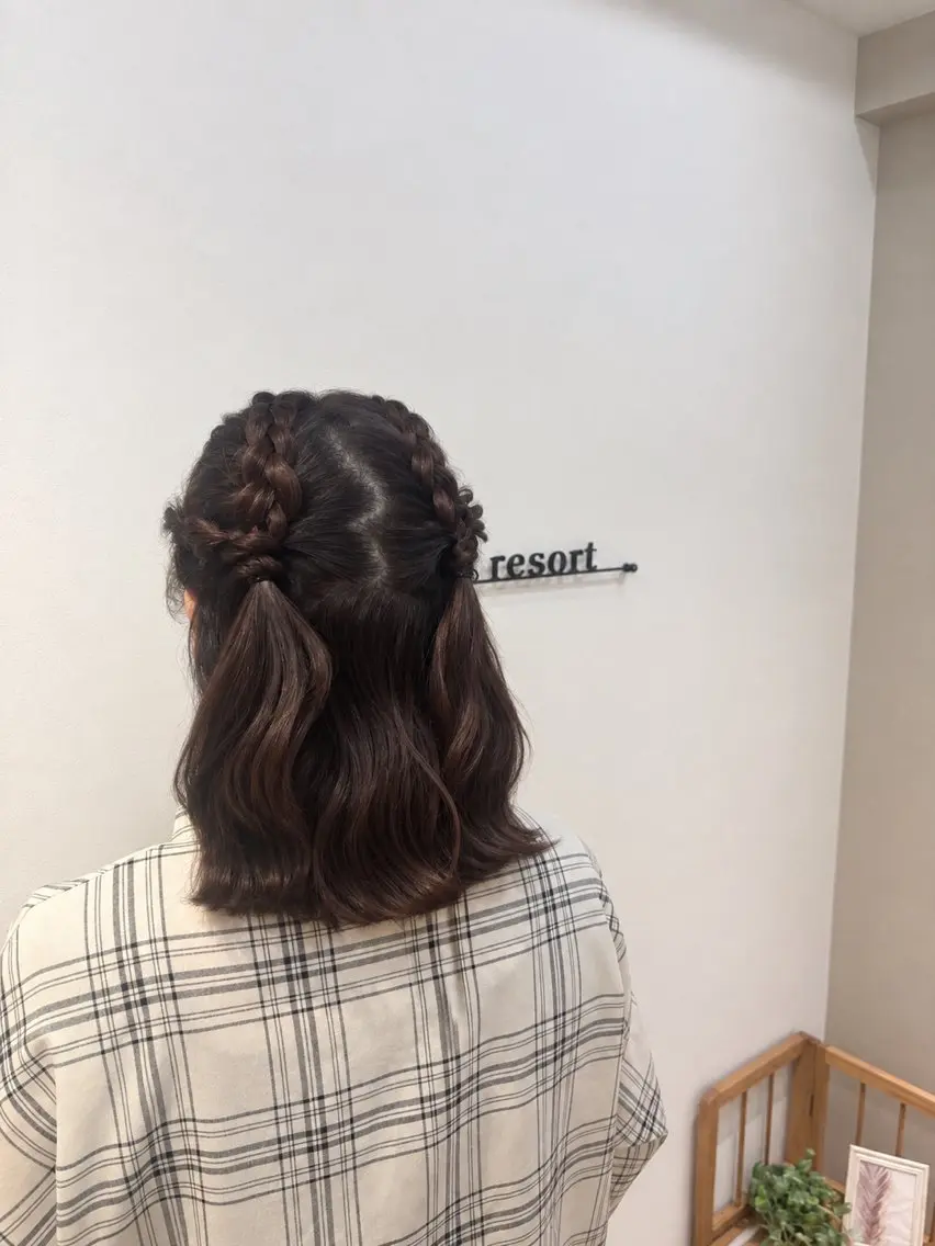 ミディアム ヘアアレンジ ハーフアップ 結婚式・ブライダル resort 嵯峨店  もえなのヘアスタイル