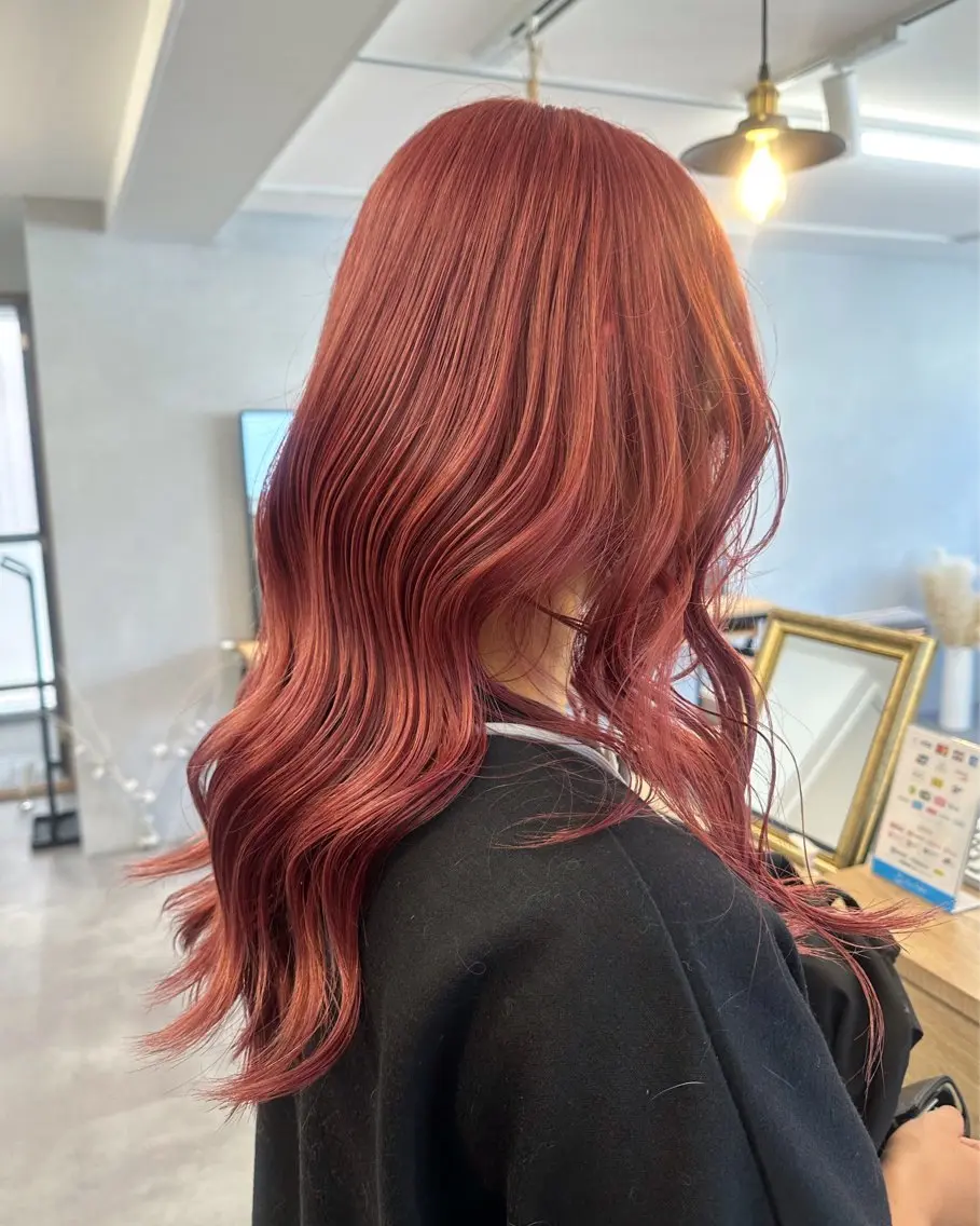 カラー 谷山 葵のヘアスタイル