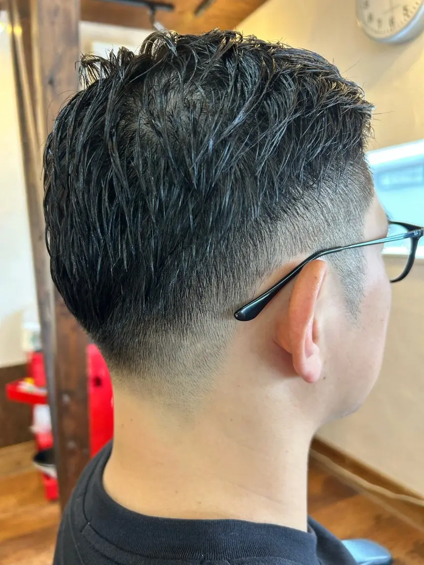 メンズ フェードカット 服部 和香のヘアスタイル