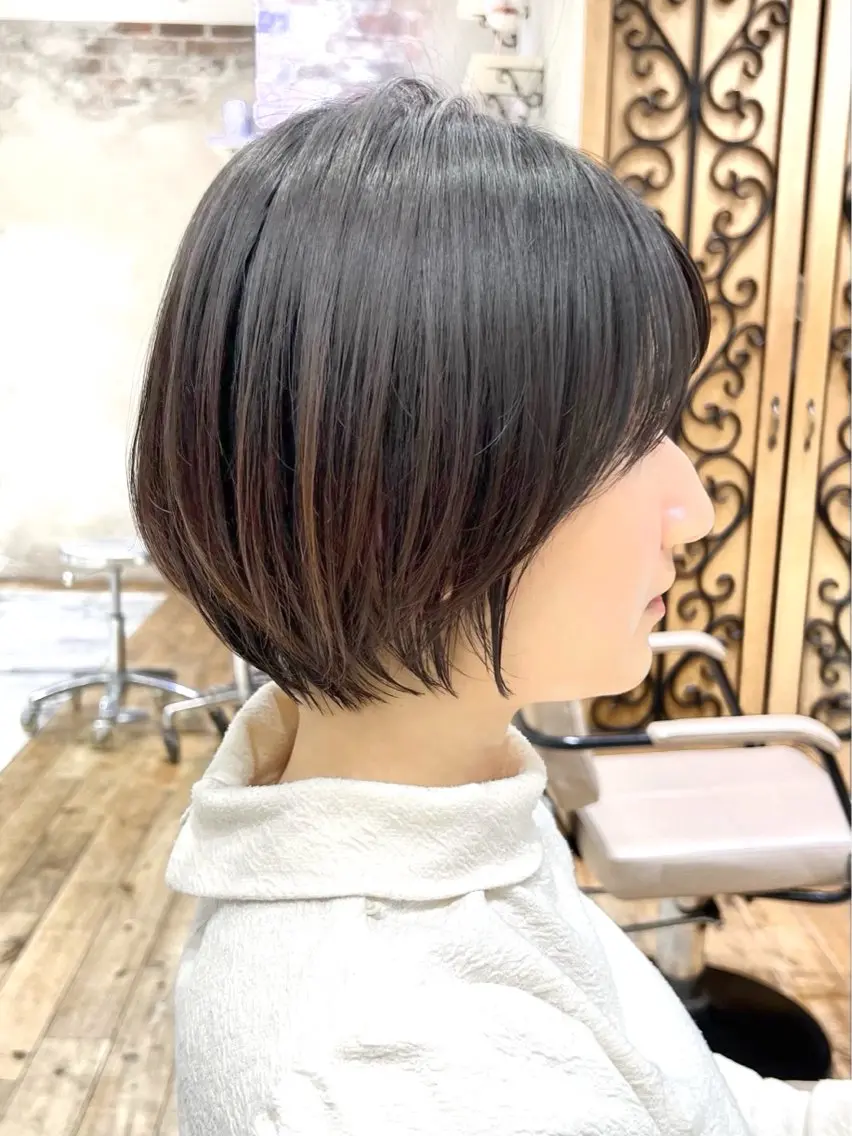 ショート カラー カット ヘアカラー トリートメント 💍新宿ショート 💍岩田莉奈のヘアスタイル