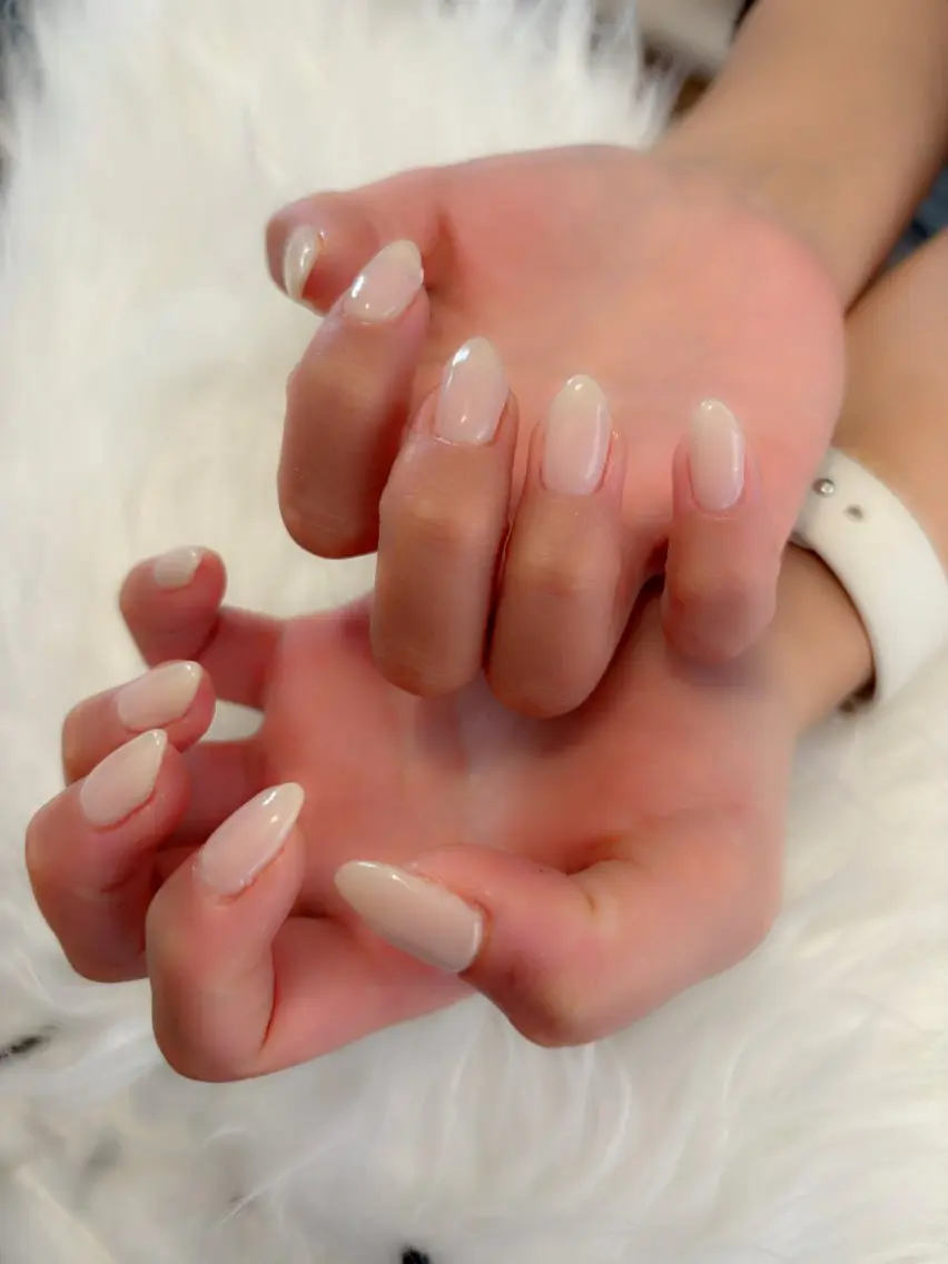 ネイル ワンカラーネイル 春ネイル komohana salon🌺のネイルデザイン